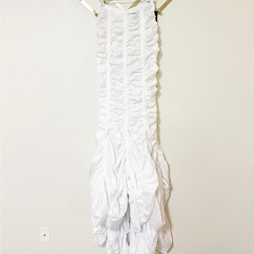 NWT Norma Kamali Parachute Gathered White Fishtail Maxi Train Skirt size large